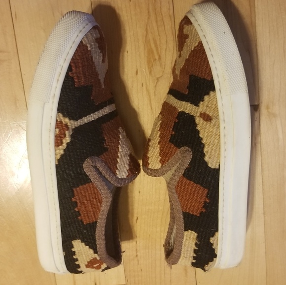 Res Ipsa Kilim Rug style slip on sneakers - Picture 4 of 7